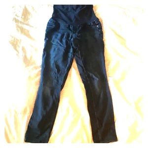 Maternity crop jeans